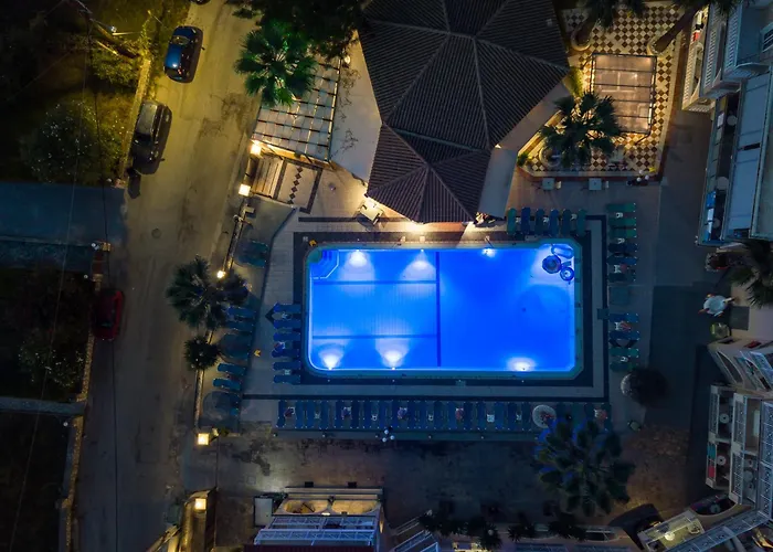 Vivian Hotel